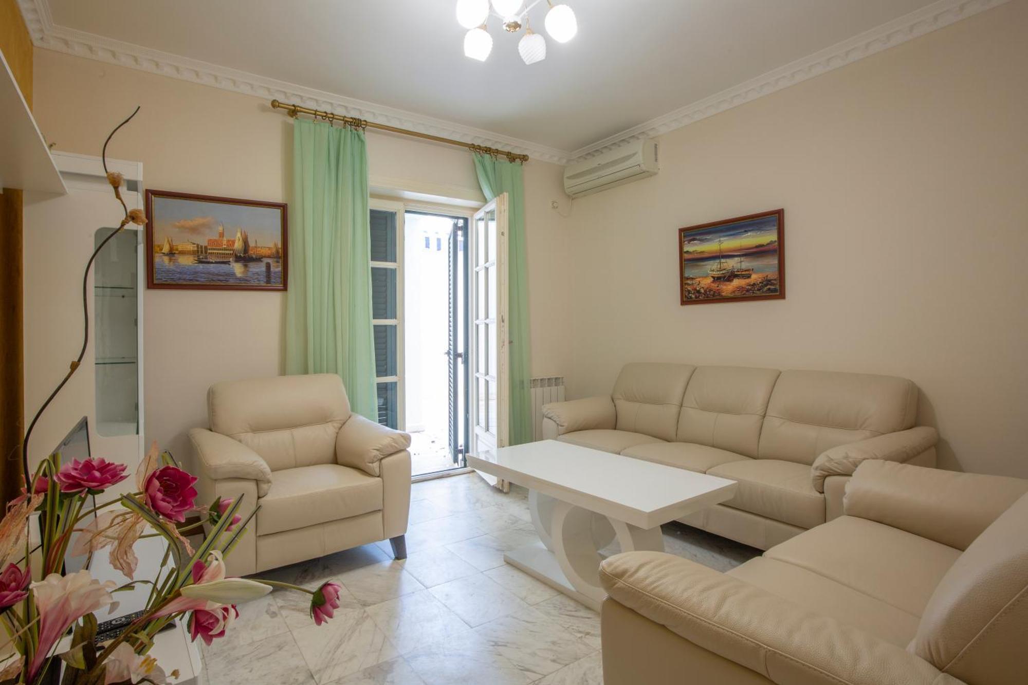 Montesan Luxury Apartment Beach Front Свети-Стефан Экстерьер фото