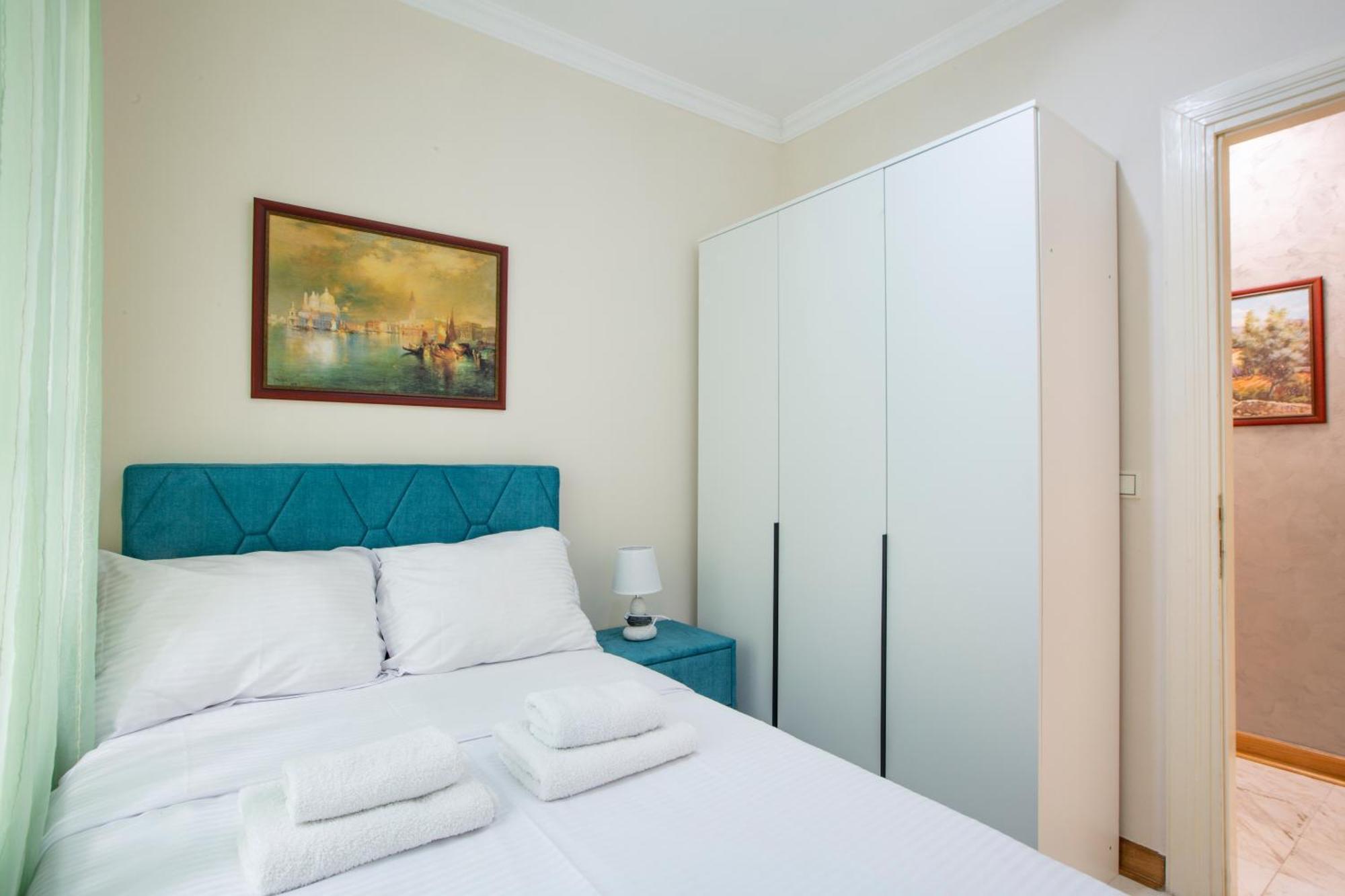 Montesan Luxury Apartment Beach Front Свети-Стефан Экстерьер фото